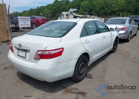 2008 Toyota Camry Ce/Le/Xle/Se z USA, uszkodzony, nr VIN 4T1BE46KX8U741296